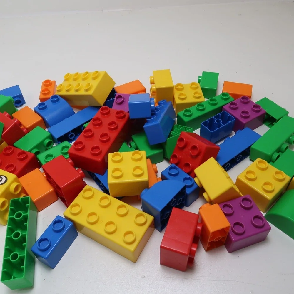 Lego Quatro Building Blocks Preschool Lot of 50+ Pieces Retired 2004